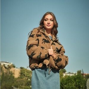 Tan and Black Sherpa Zip Up Jacket Wild Horse
